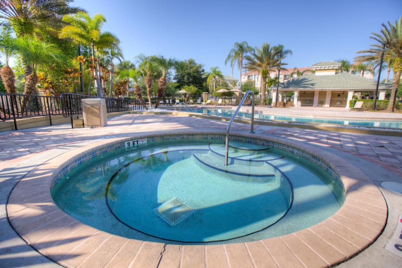 Stylish Condo At Vista Cay Resort Minutes To Wdw 올랜도 외부 사진