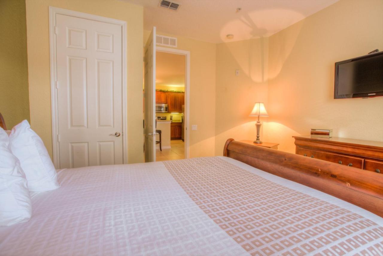 Stylish Condo At Vista Cay Resort Minutes To Wdw 올랜도 외부 사진